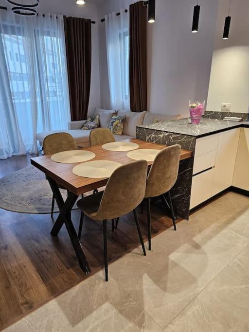 Deluxe Flat With Garden_Tirana公寓 外观 照片